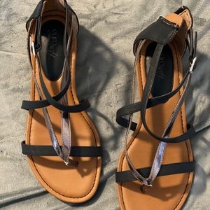 Black and silver Soffi sandals